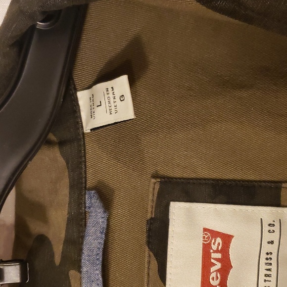 Levis button/zip jacket - Picture 4 of 4